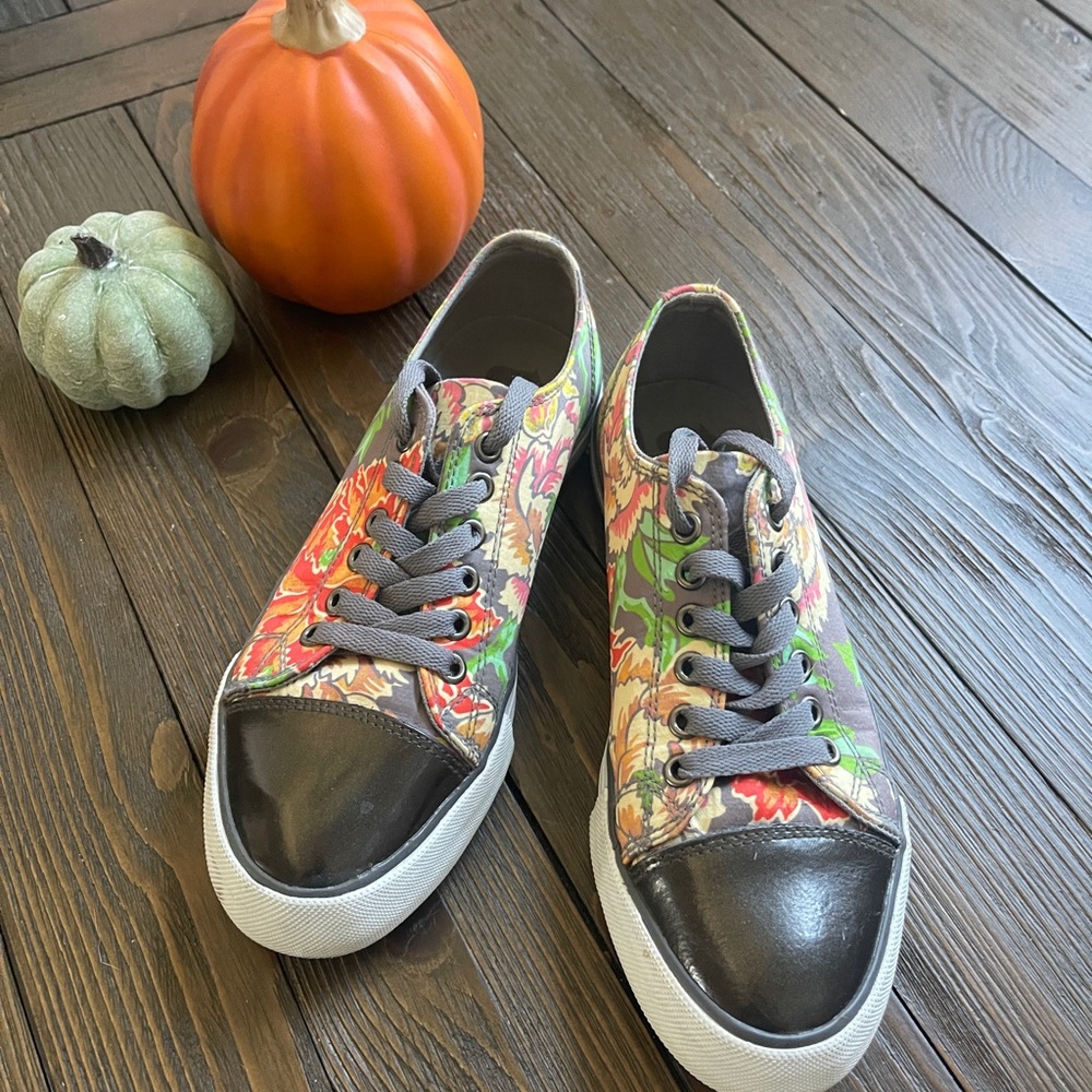 Twiggy of London multi colored floral sneakers.